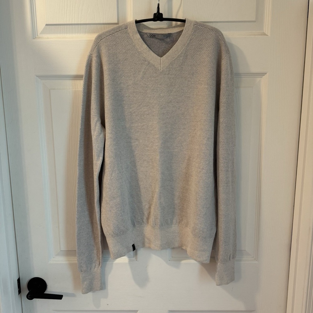 QOR Men's 100% Merino Wool Baselayer Sz M Outdoor Gorpcore Oatmeal Beige Sweater